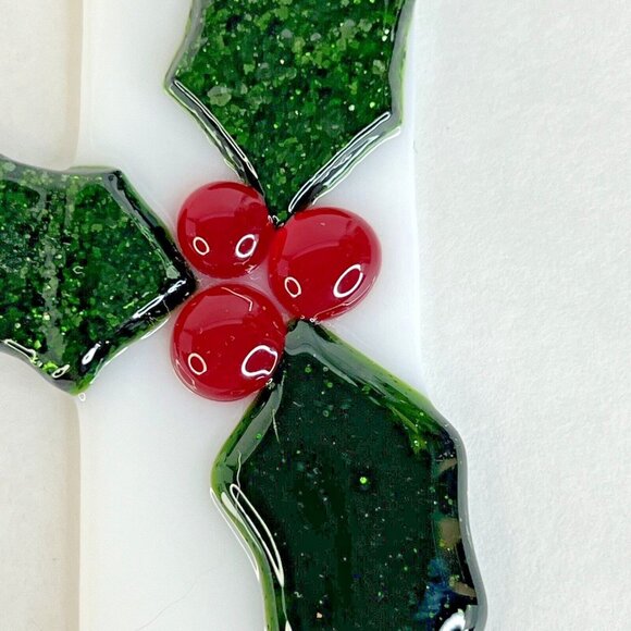 4 Fused Stained Glass Holly Berry Christmas Ornaments Set Red Green White - Picture 5 of 11